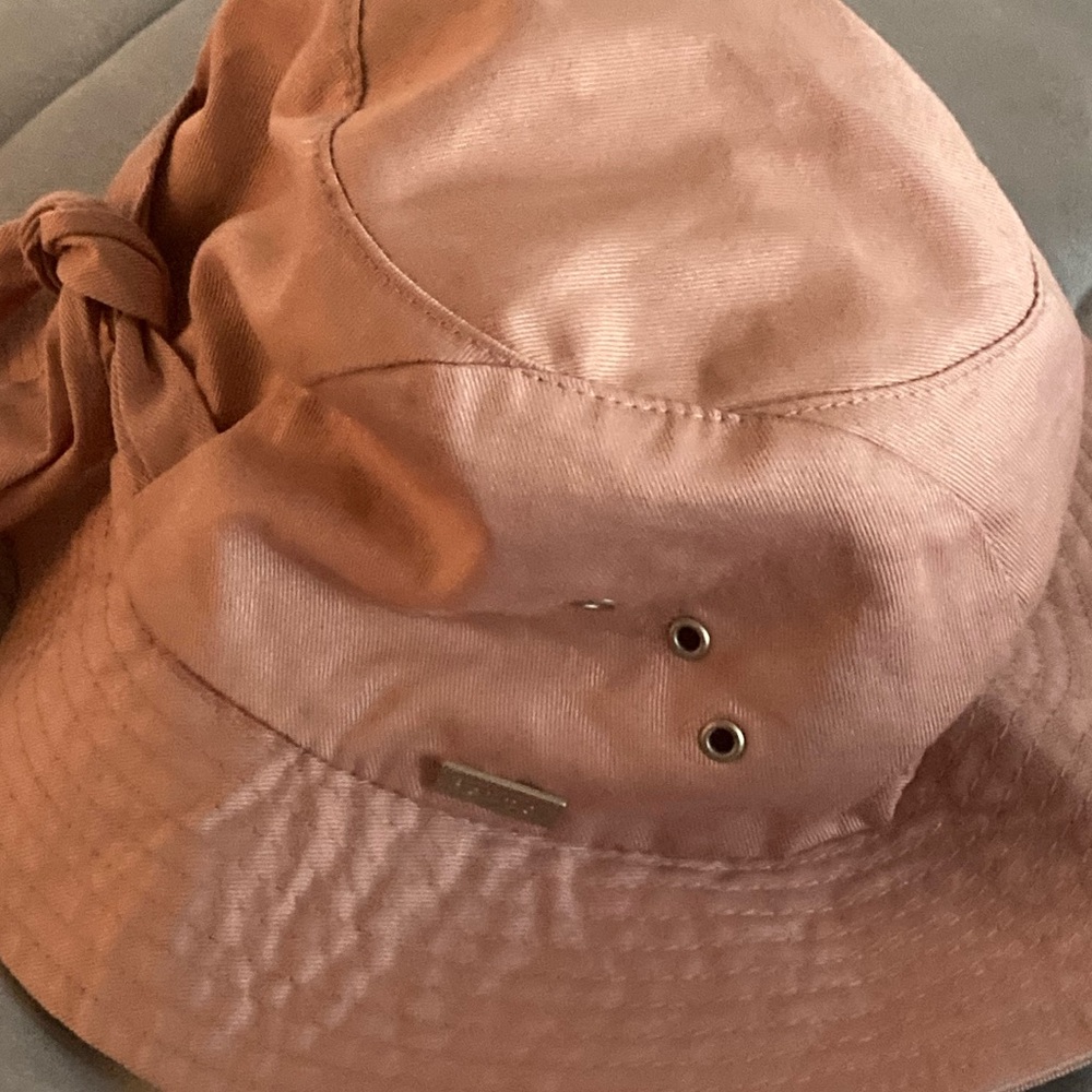 Betmar Womens Pink bucket sun hat  side bow.100% cotton